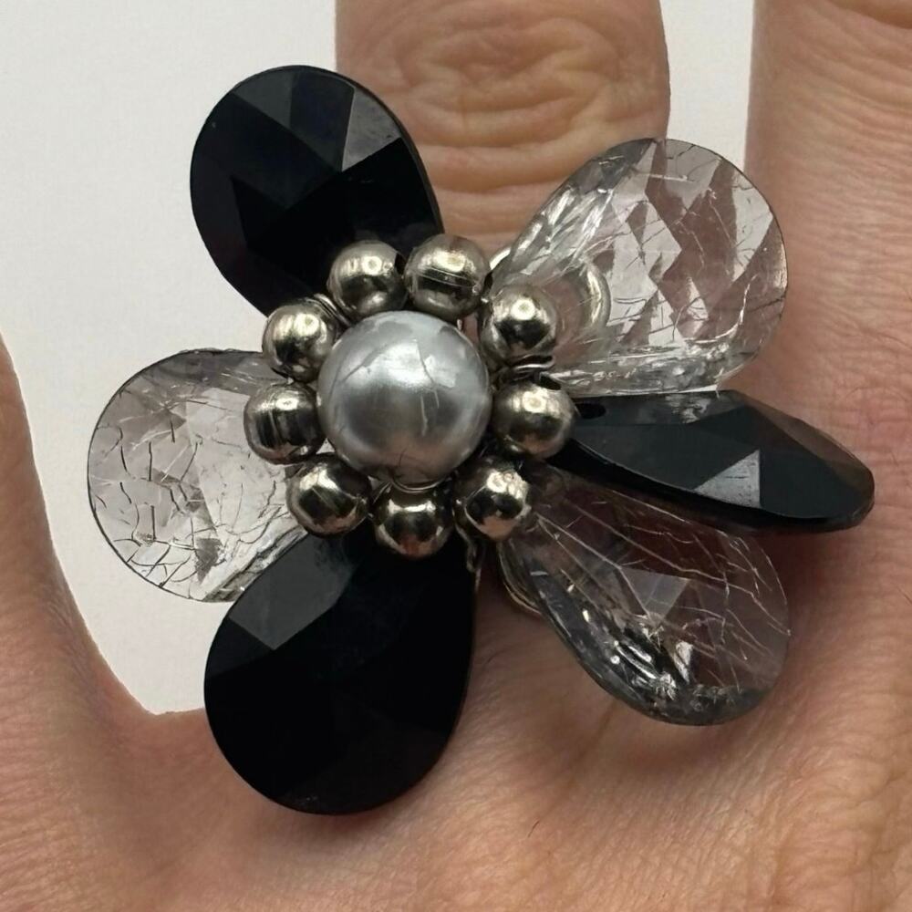 Black & Silver Floral Ring